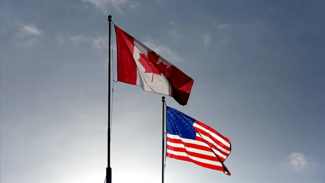Trump'tan Kanada'ya yüzde 35 gümrük vergisi