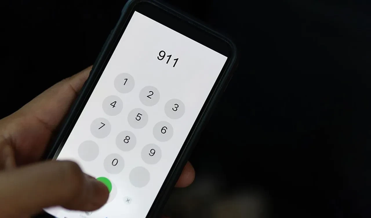 ABD'de acil durum hattı çöktü! Milyonlarca kişiye "911'i aramayın" çağrısı