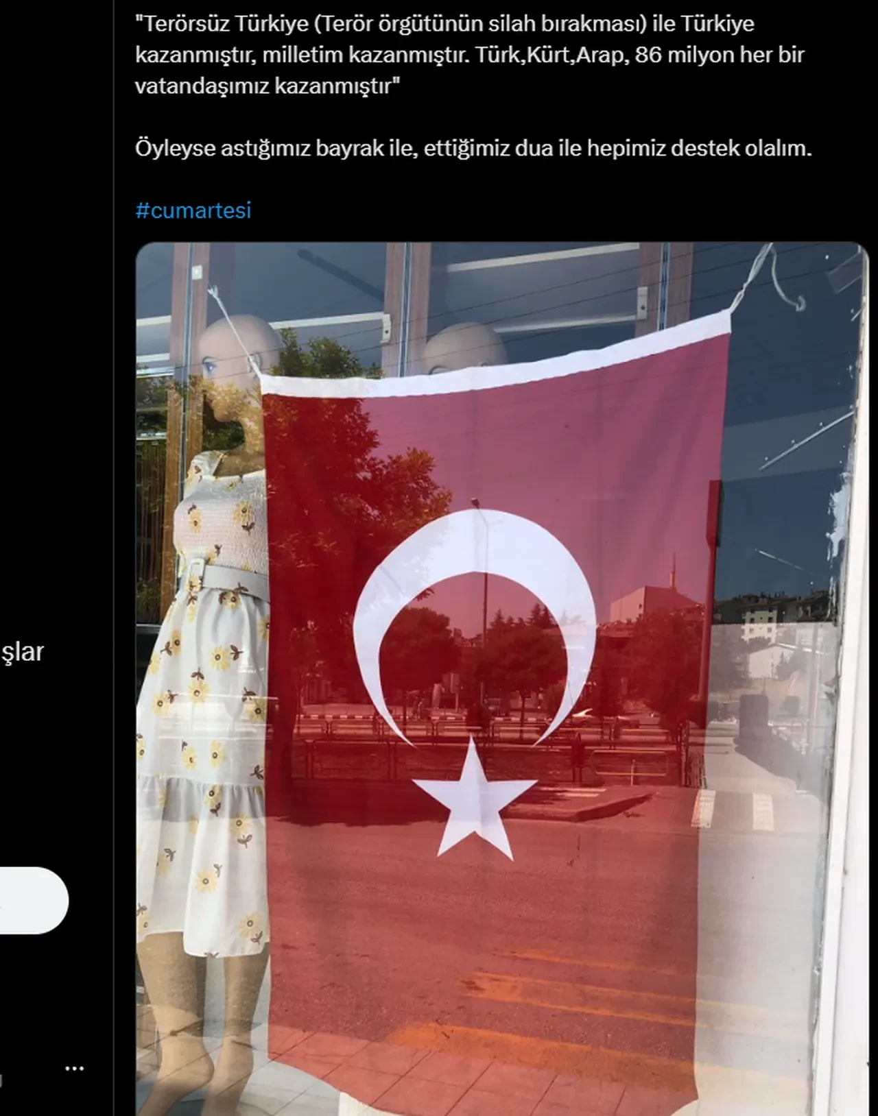 Cumhurbaşkanı Erdoğan'ın bayrak çağrısına İstanbul'dan cevap