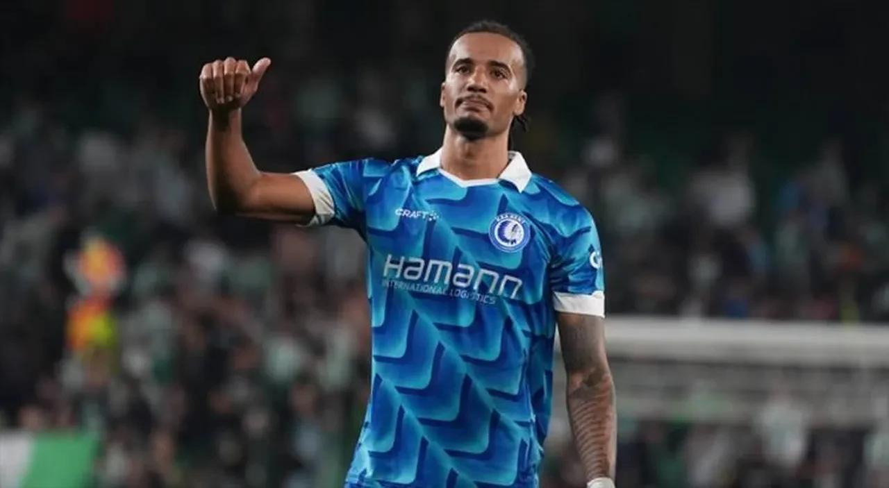 Fenerbahçe transferi bitirdi! Yıldız oyuncu İstanbul'a geldi