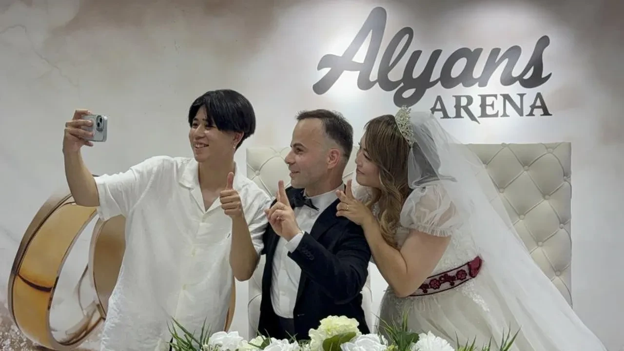 İş için gittiği Japonya'da aşık oldu: Düzce'de evlendi