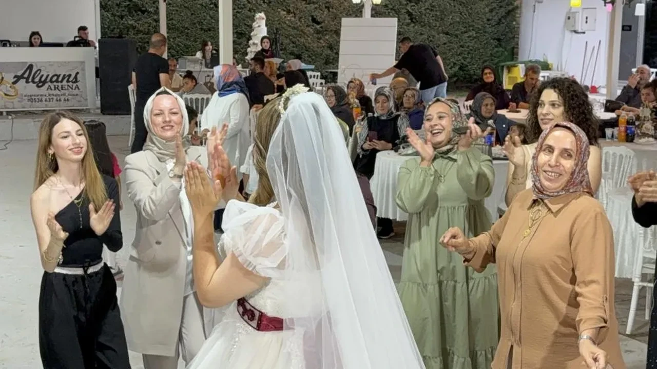 İş için gittiği Japonya'da aşık oldu: Düzce'de evlendi