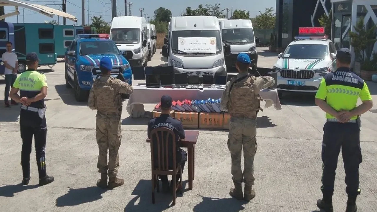 Sakarya'da büyük operasyon! Çetenin 1.2 milyar TL'lik mal varlığına el konuldu