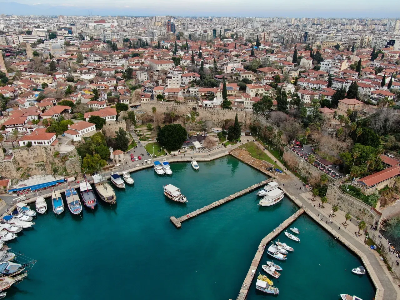 Antalya 5 yılın en yoğun gününü yaşadı!