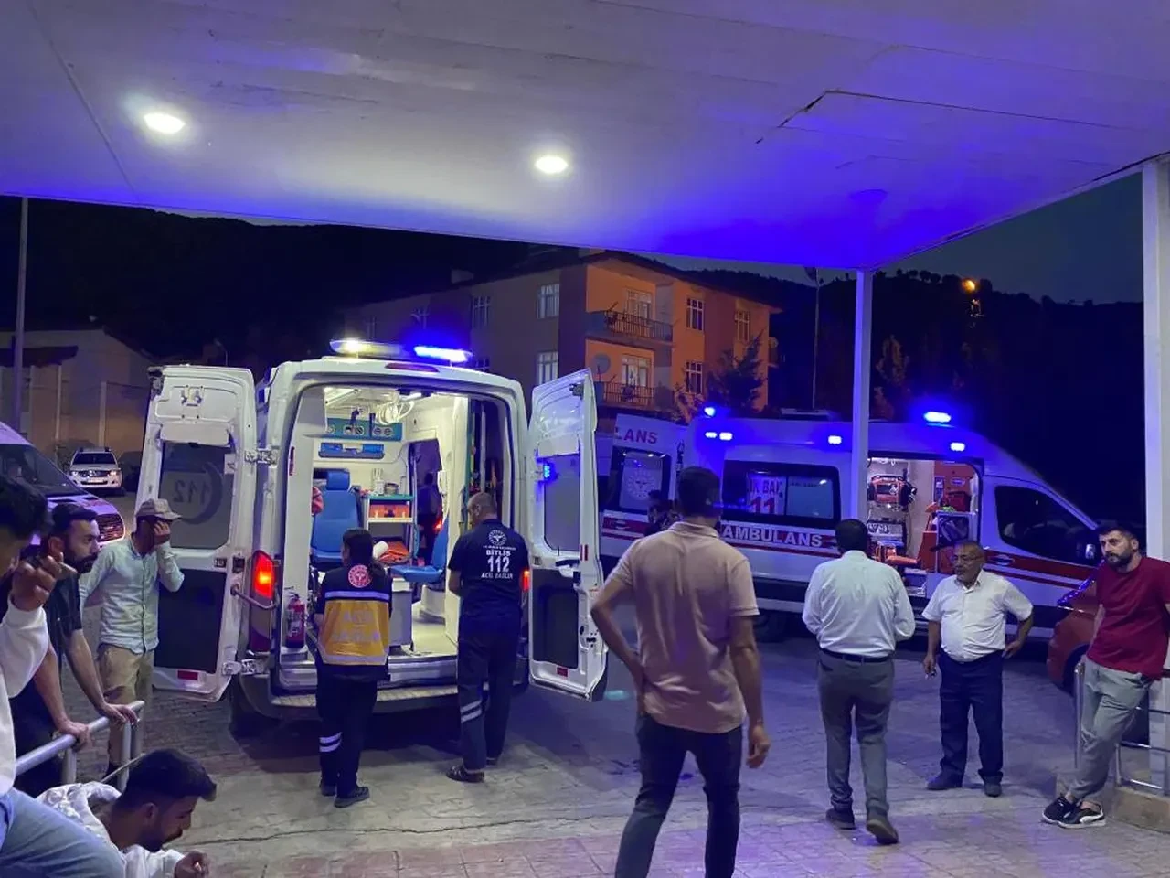 Bitlis’te 'patpat' devrildi: Çok sayıda yaralı var!