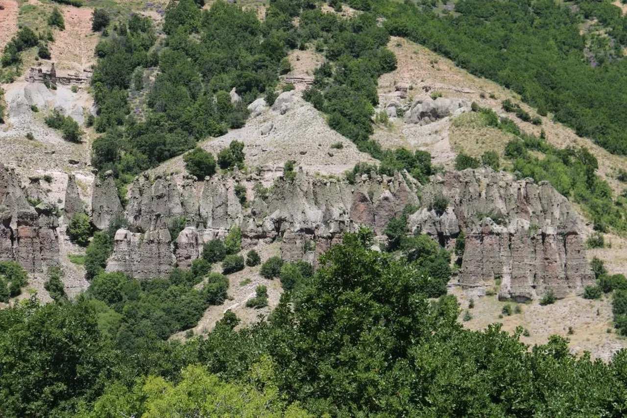Efsanesi dilden dile dolaşıyor! Köye gelin gelmek istemeyen bir kızın dileğiydi: "Allah'ım beni taş kestir" 