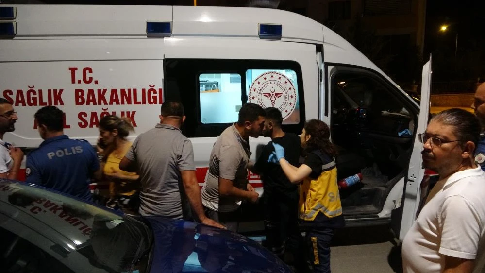 Malatya'da sokakta selamlaşma kavgaya dönüştü 1 kişi yaralandı! 