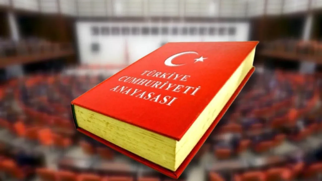 Mehmet Uçum’dan yeni anayasa mesajı! Eleştirilere cevap verdi