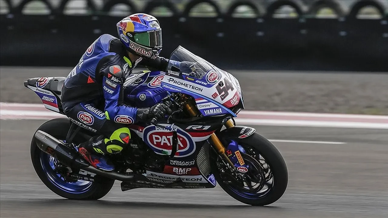 Toprak Razgatlıoğlu ne zaman, saat kaçta? İngiltere yarışının hangi kanalda yayınlanacağı belli oldu