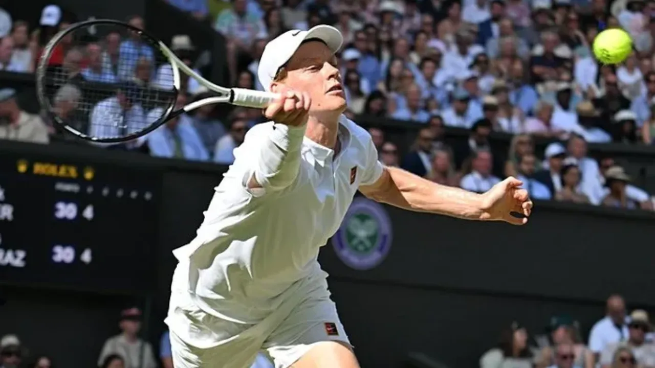 Wimbledon'da şampiyon kim oldu Sinner mi? Jannik Sinner Carlos Alcaraz maçının kazananı belli oldu