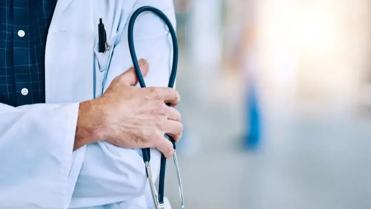 15 Temmuz sağlık ocağı, hastaneler açık mı 2025? Aile hekimlerinin çalışma durumu belli oldu