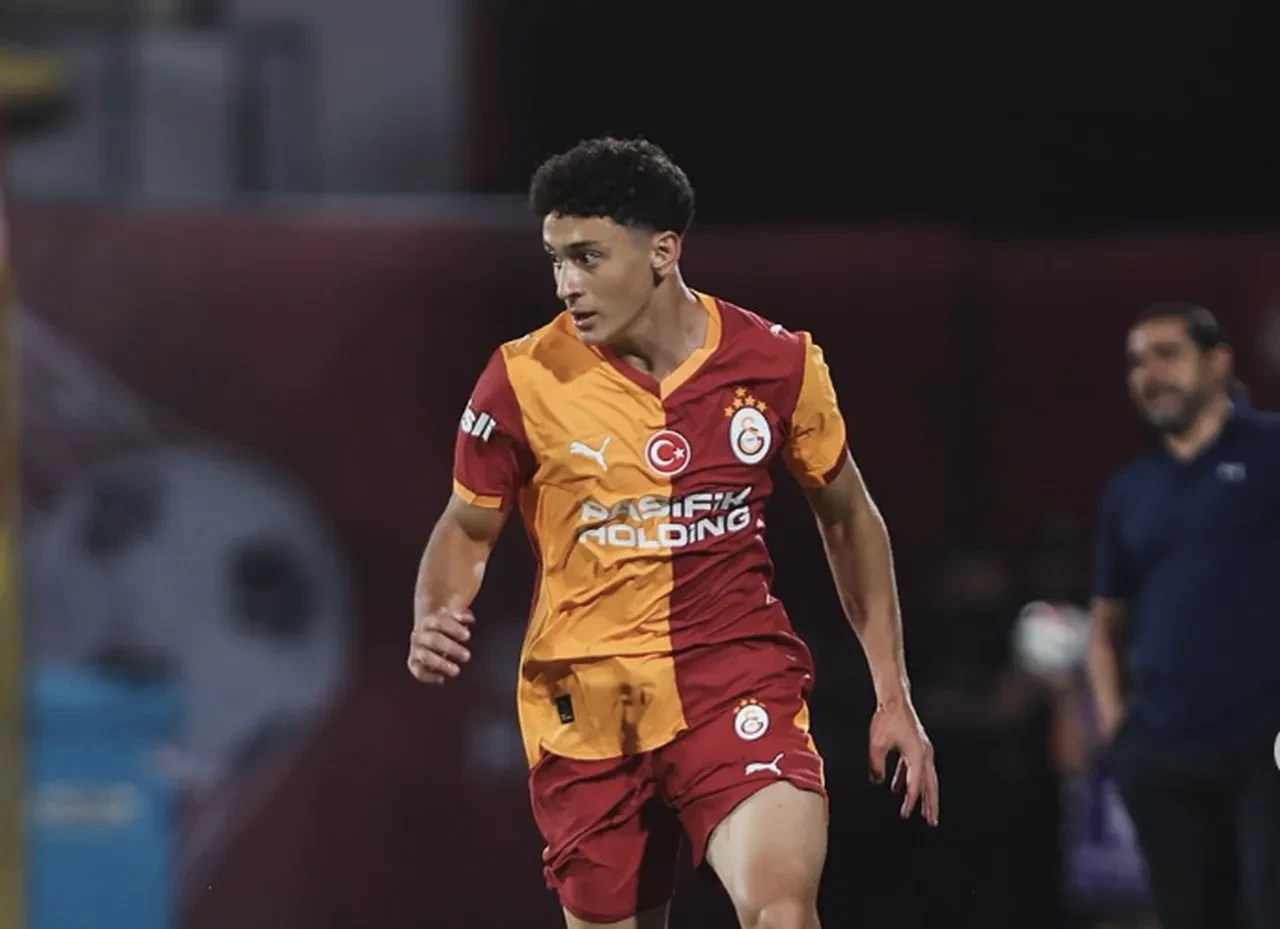 Ada Yüzgeç kimdir, kaç yaşında? Galatasaray maçında performansı dikkat çekti