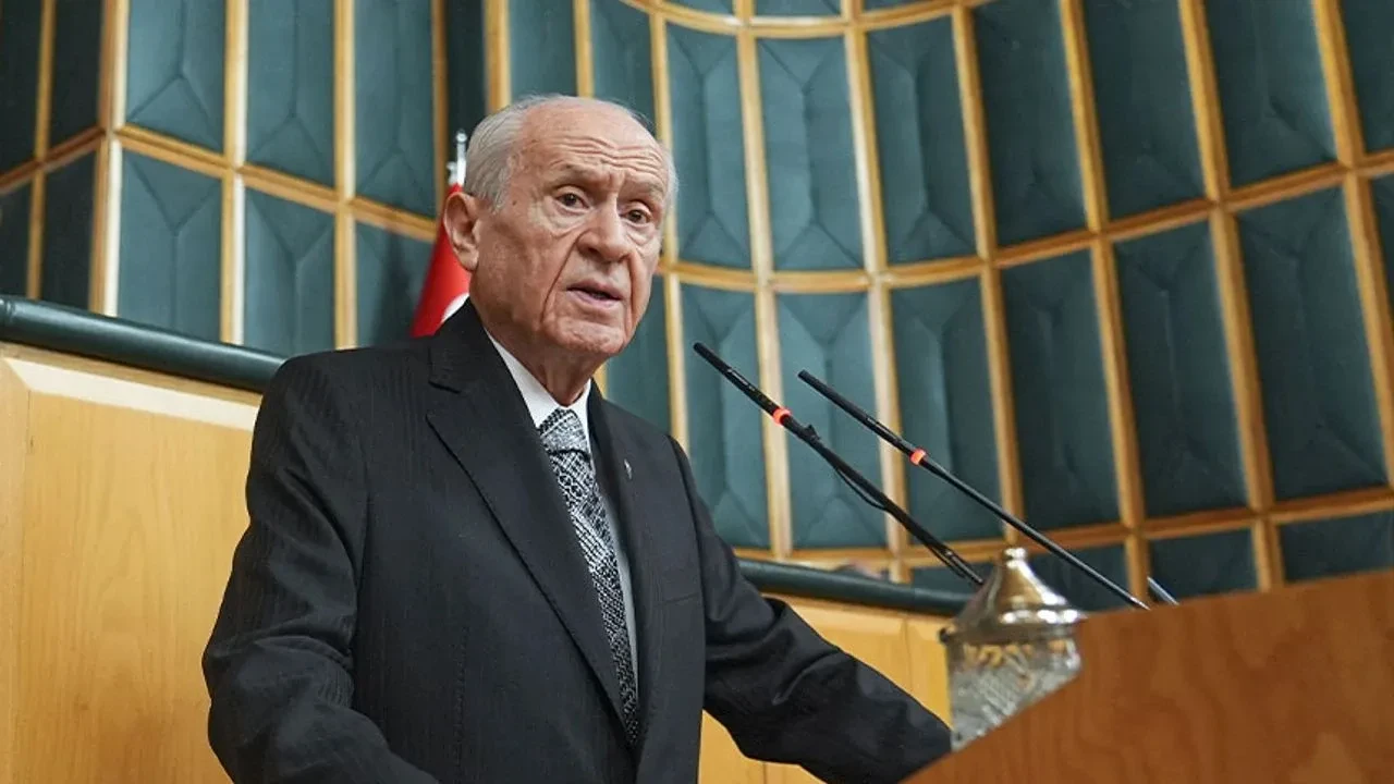 Devlet Bahçeli'den 15 Temmuz mesajı: Hainlerin başı ezildi
