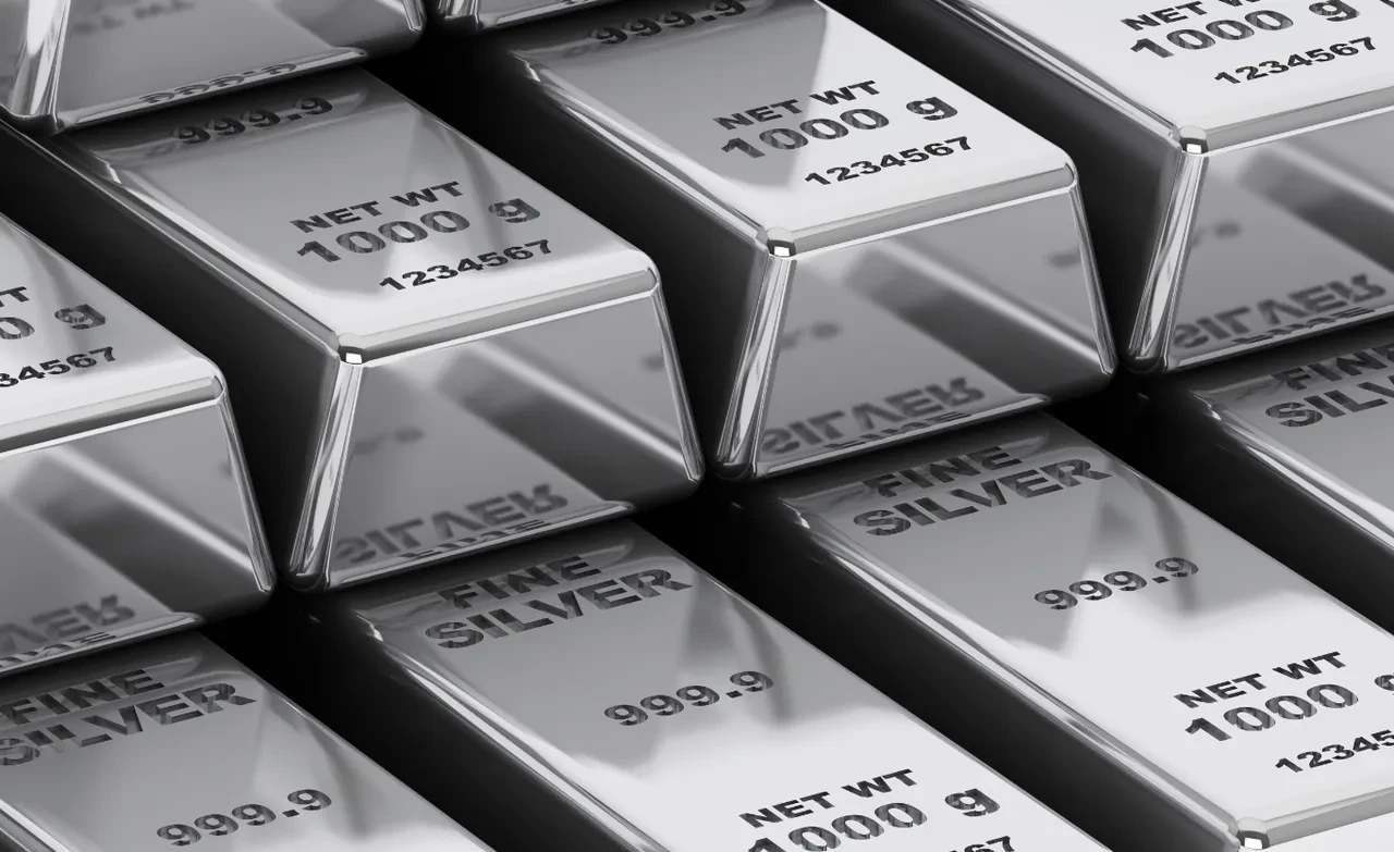 Gümüş fiyatı sert yükseldi! Artış sürecek mi? Finans uzmanlarından fiyat öngörüsü