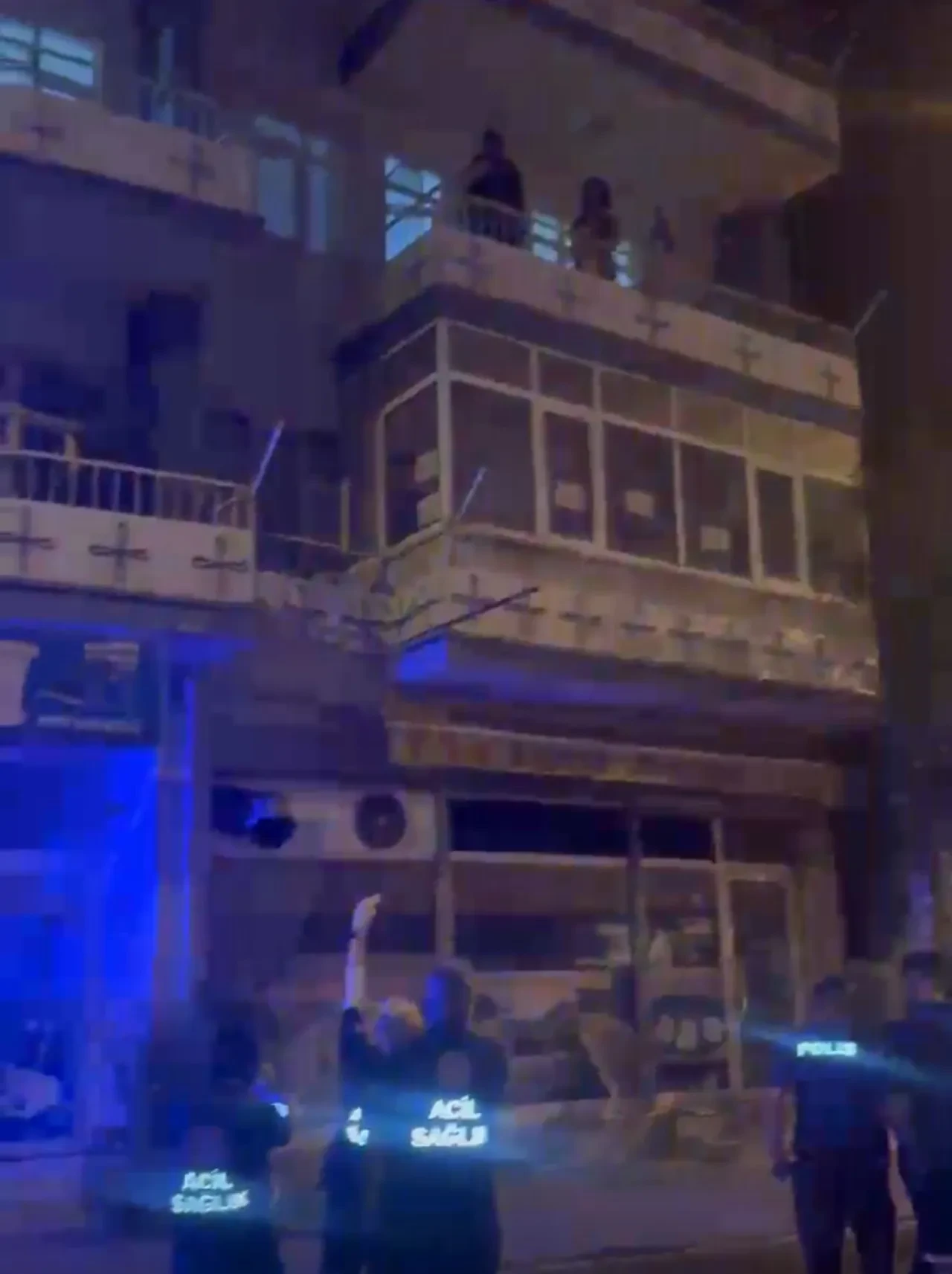 Iğdır'da korkunç olay! Erkek arkadaşı ikinci kattan aşağı attı