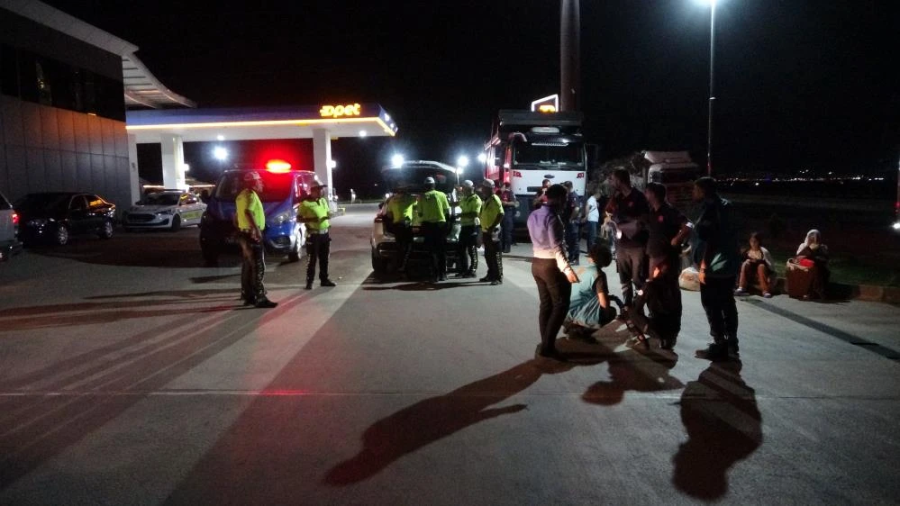 Malatya’da yolcu otobüsü akaryakıt istasyonuna daldı 8 kişi yaralandı! 