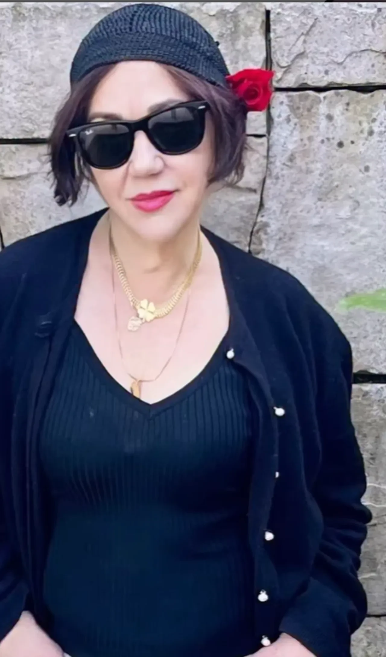 Kalp krizi geçiren Nazan Öncel hastanede Vertigo'yu yazdı