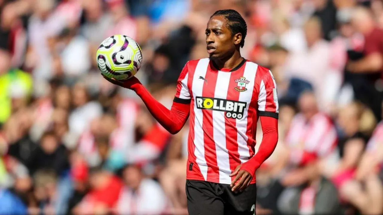 Kyle Walker Peters uçağı ne zaman, saat kaçta İstanbul'a gelecek? Uçak takip kodu gündemde