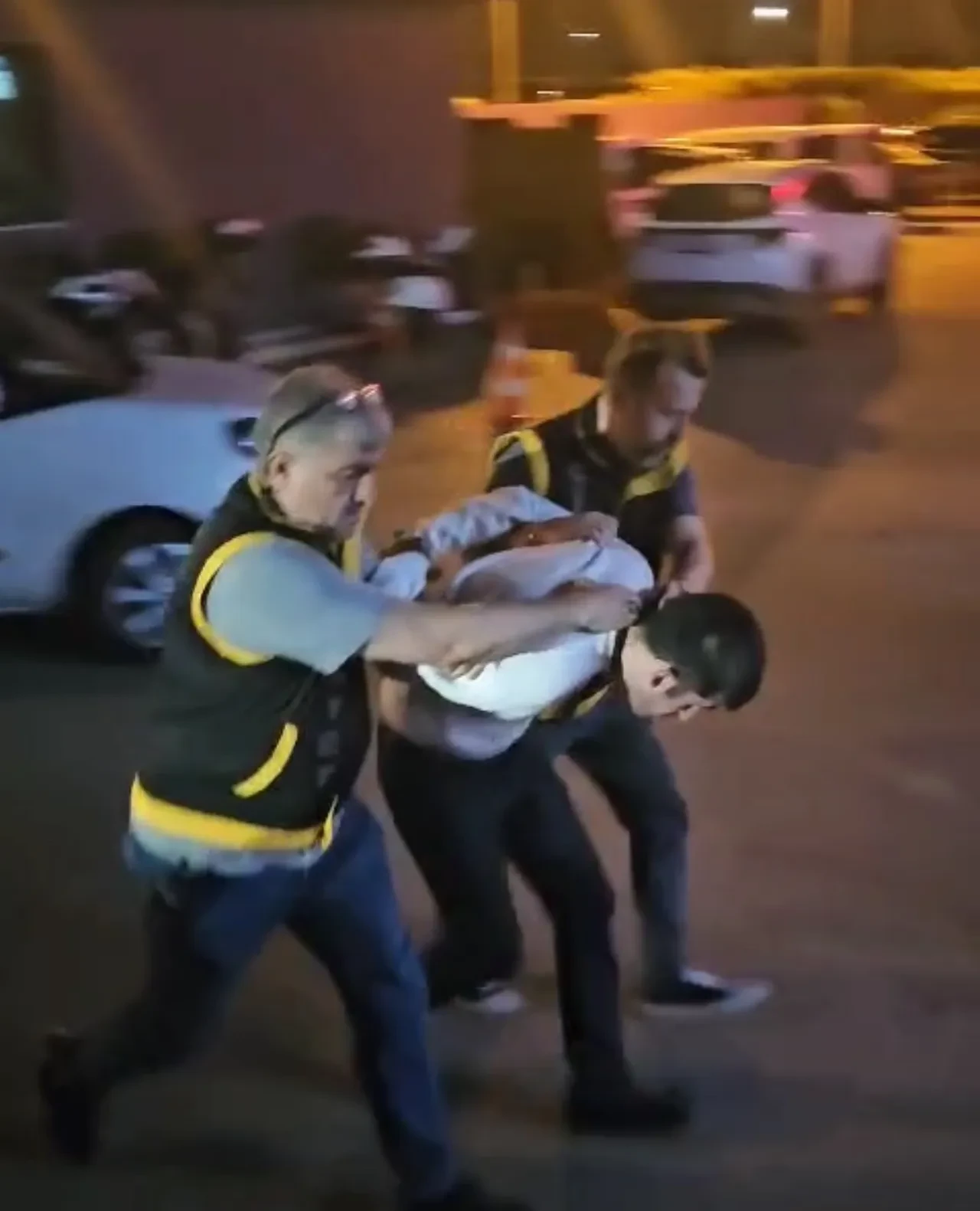 Markette dehşet anları! 'Sen sapık mısın?' diyen kadına kurşun yağdırdı!