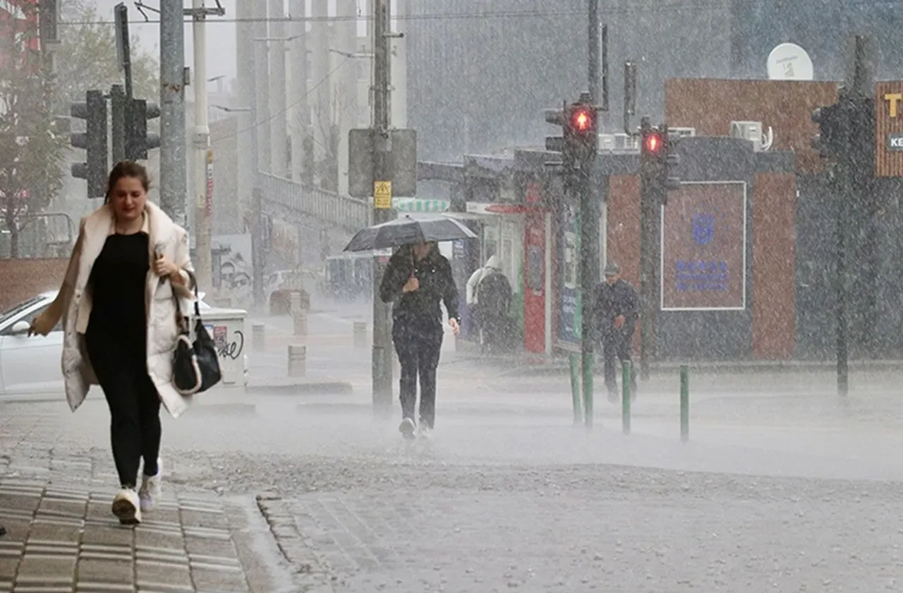 Ankara Valiliği'nden vatandaşlara uyarı! Sıcak havaya yağmur molası