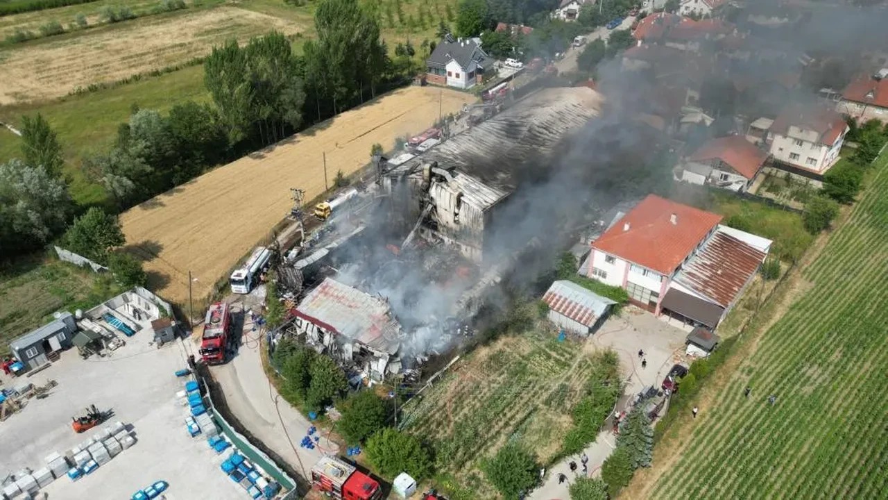 Bolu’daki fabrika yangını kontrol altına alındı