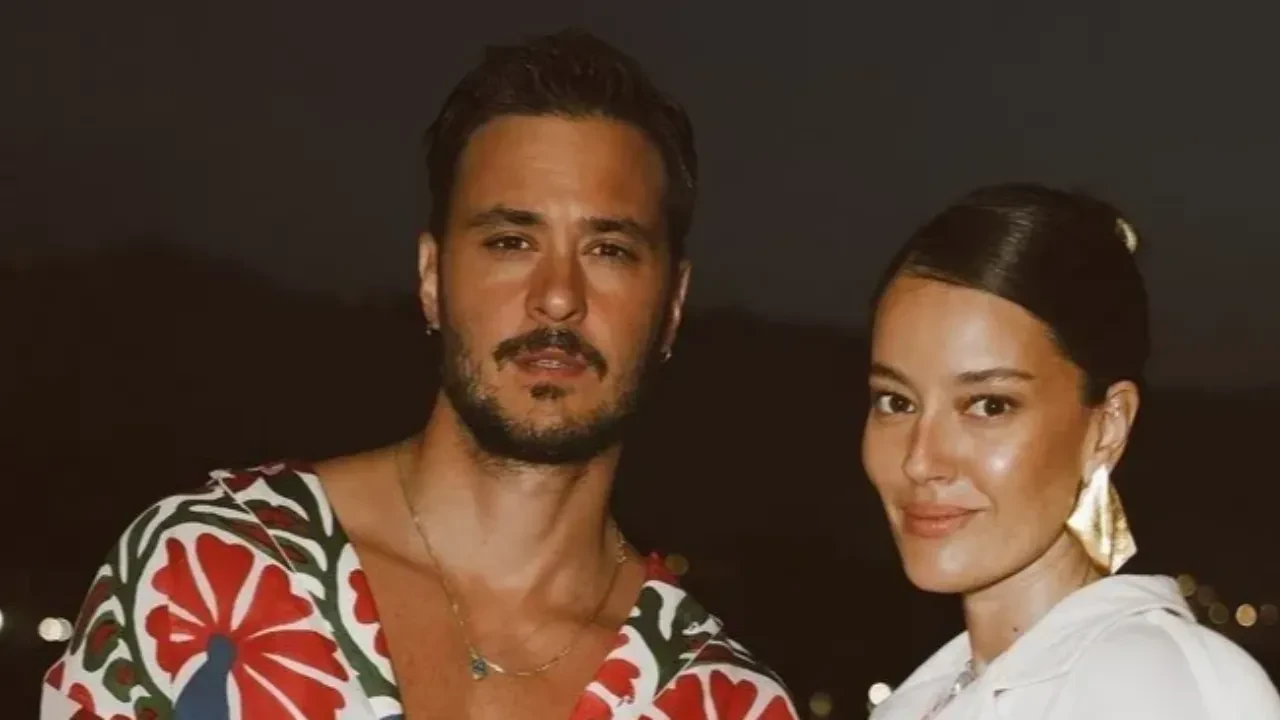 Boşanma kararı alan Anıl Altan ile Pelin Akil'den dikkat çeken paylaşım! Saniyeler içinde binlerce yorum yağdı 