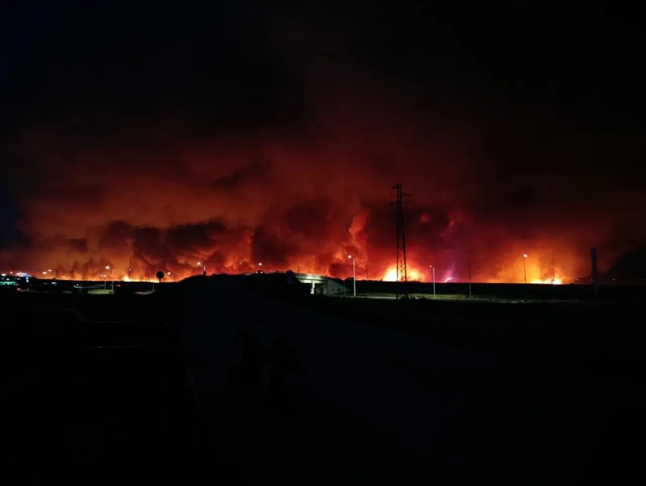 Çanakkale ve Tekirdağ'da korkutan yangın! Evler küle döndü, hayvanlar öldü, köylüler sinir krizi geçirdi