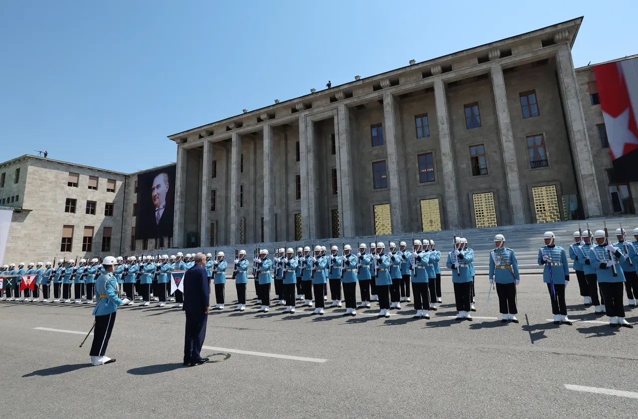 Cumhurbaşkanı Erdoğan'dan 15 Temmuz mesajı: İşgal püskürtüldü