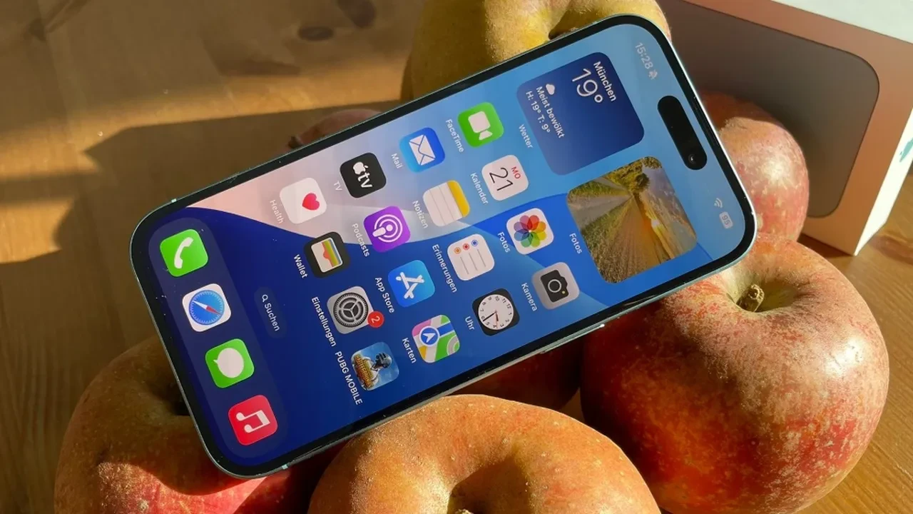 Dünyanın en büyük akıllı telefon markası değişti! Apple'ı bile geride bıraktı