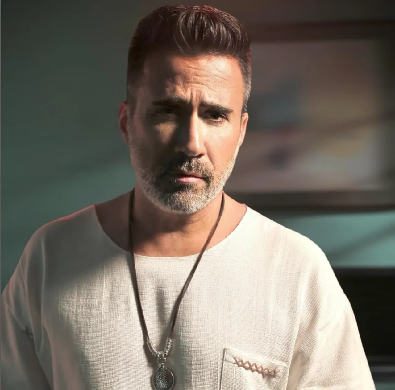 Emrah yatırımlarına yenisini ekledi! Sahip olduğu daire sayısını duyan şaştı kaldı