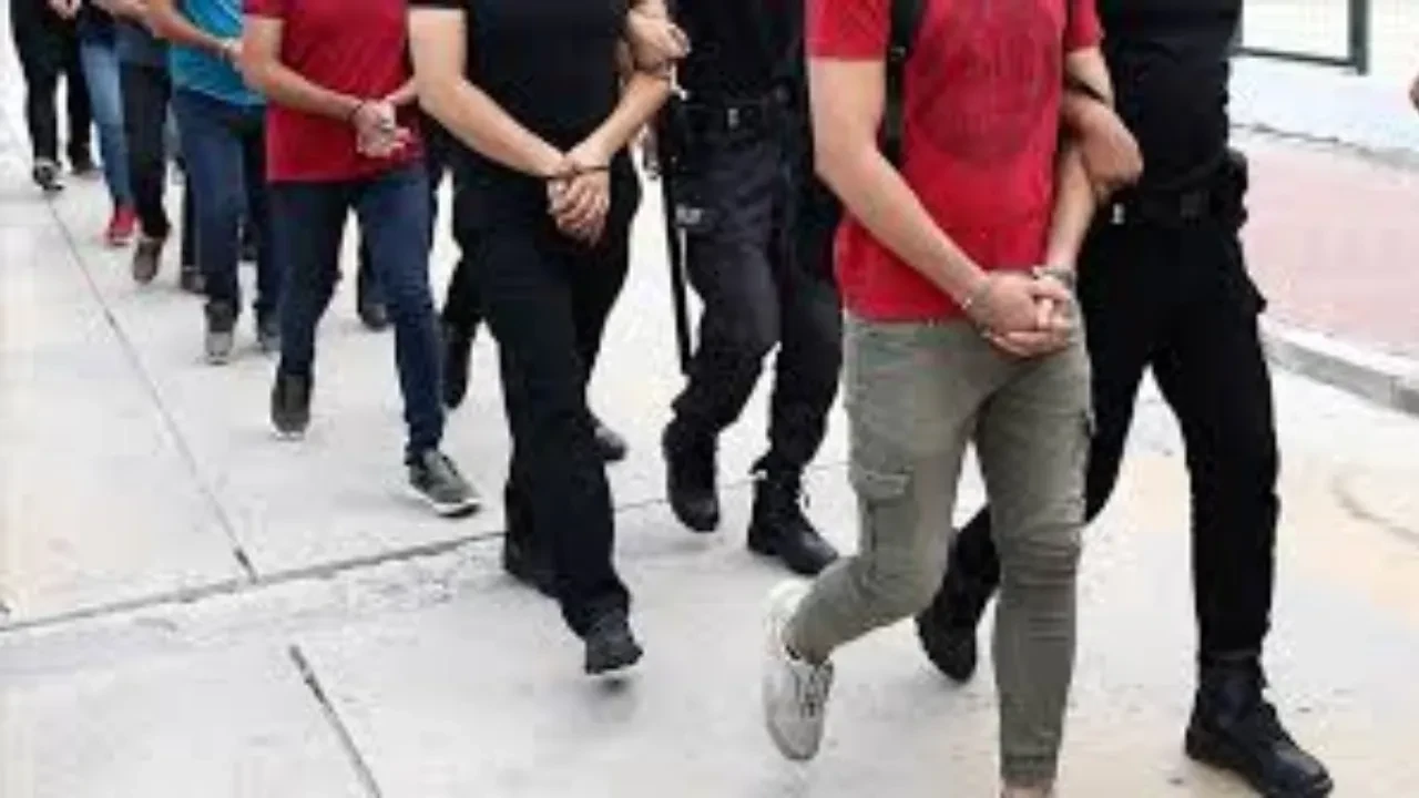 FETÖ' nün güncel yapılanma operasyonunda: 51 gözaltı