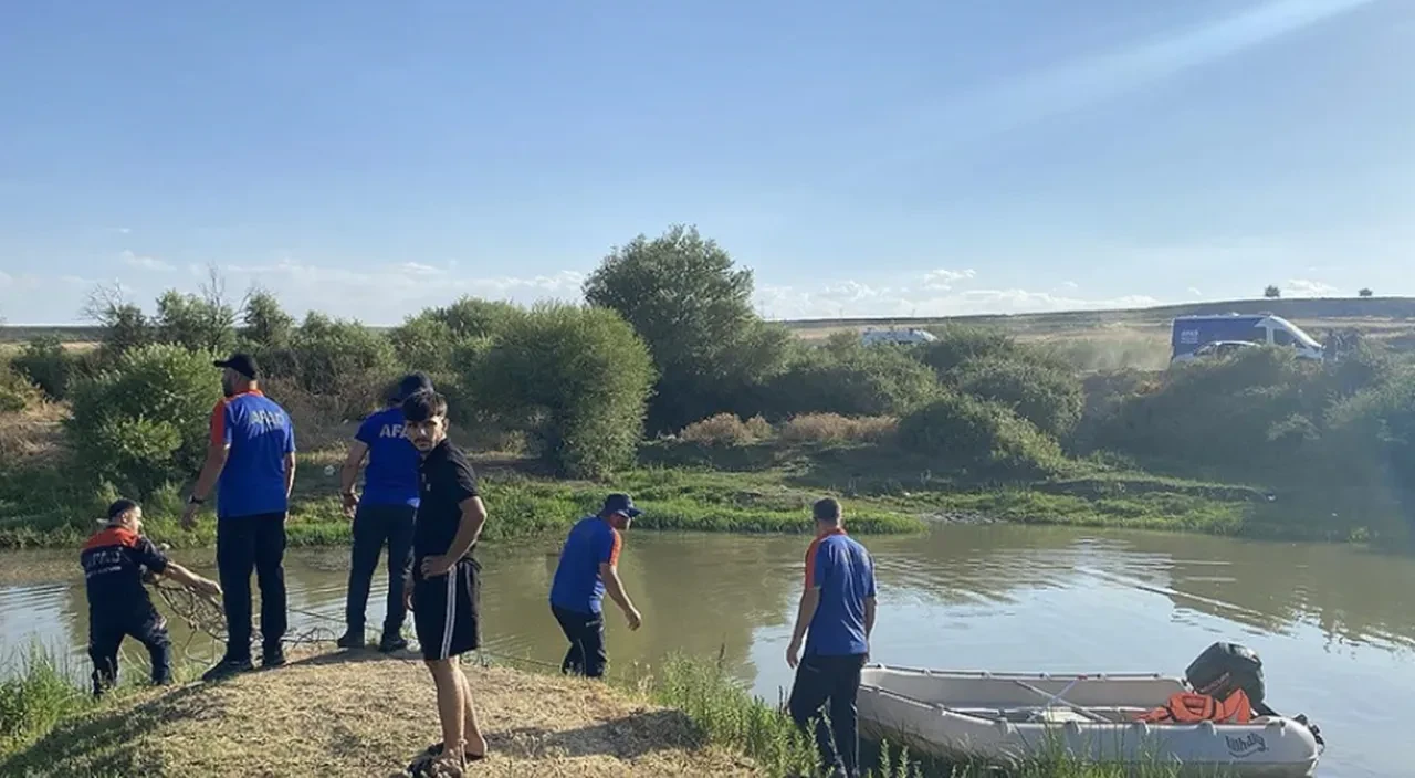 Kardeşini kurtarmak isterken kaybolmuştu! 17 yaşındaki gençten acı haber geldi