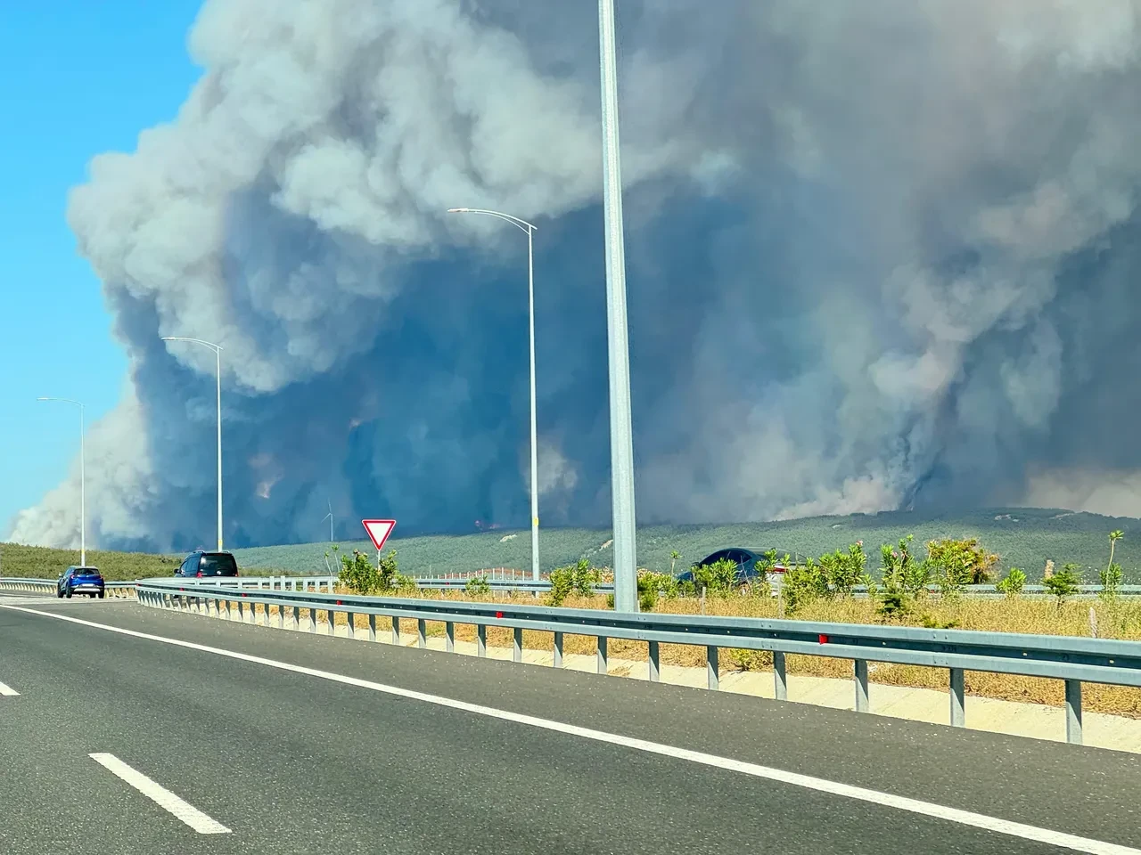 Şarköy yangın son durum ne? Yangın söndürüldü mü?