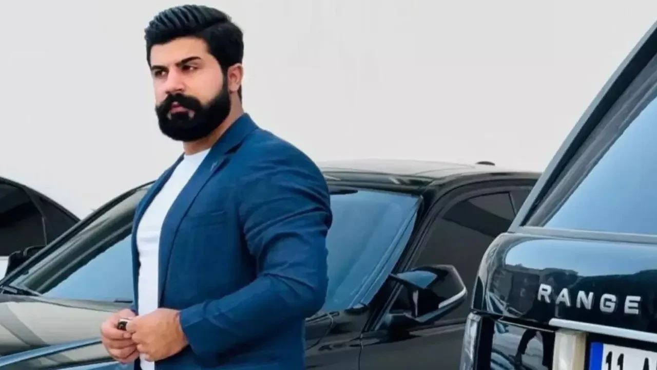 TikTok fenomeni Arda Edeoğlu ve 3 kızına kalaşnikoflu saldırı! Saldırganlar her yerde aranıyor