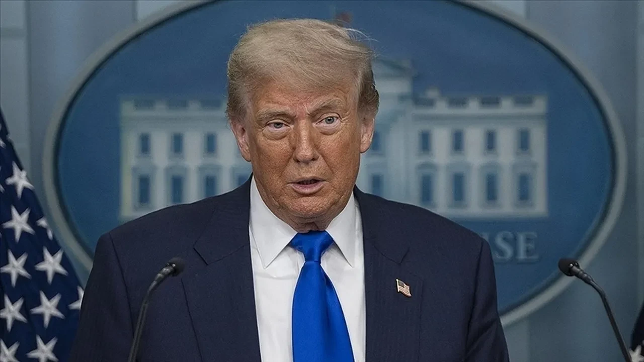 Trump'tan Zelenskiy'e tehlikeli soru: Moskova'yı vurabilir misin?