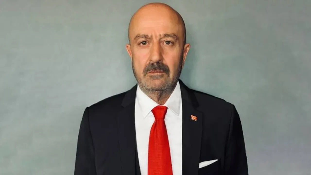 OYAK Yönetim Kurulu Başkanı olan Zekai Aksakallı'dan anlamlı başlangıç