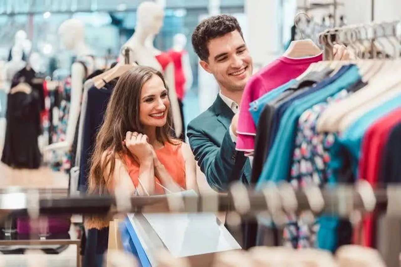 Alışverişte dünya devleriyle yarışıyoruz! Kıyafete servet döken ülkeler açıklandı: Bakın Türkiye kaçıncı sırada