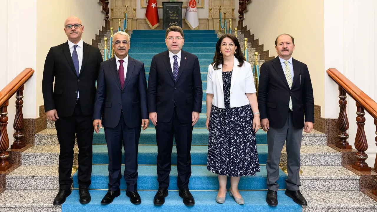 Devlet Bahçeli, DEM İmralı heyeti ile görüştü! İşte ilk açıklama