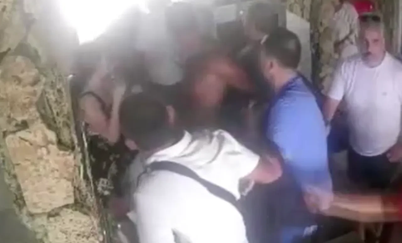 Sarıyer'de plaj keyfi karpuz tartışmasıyla kabusa döndü!