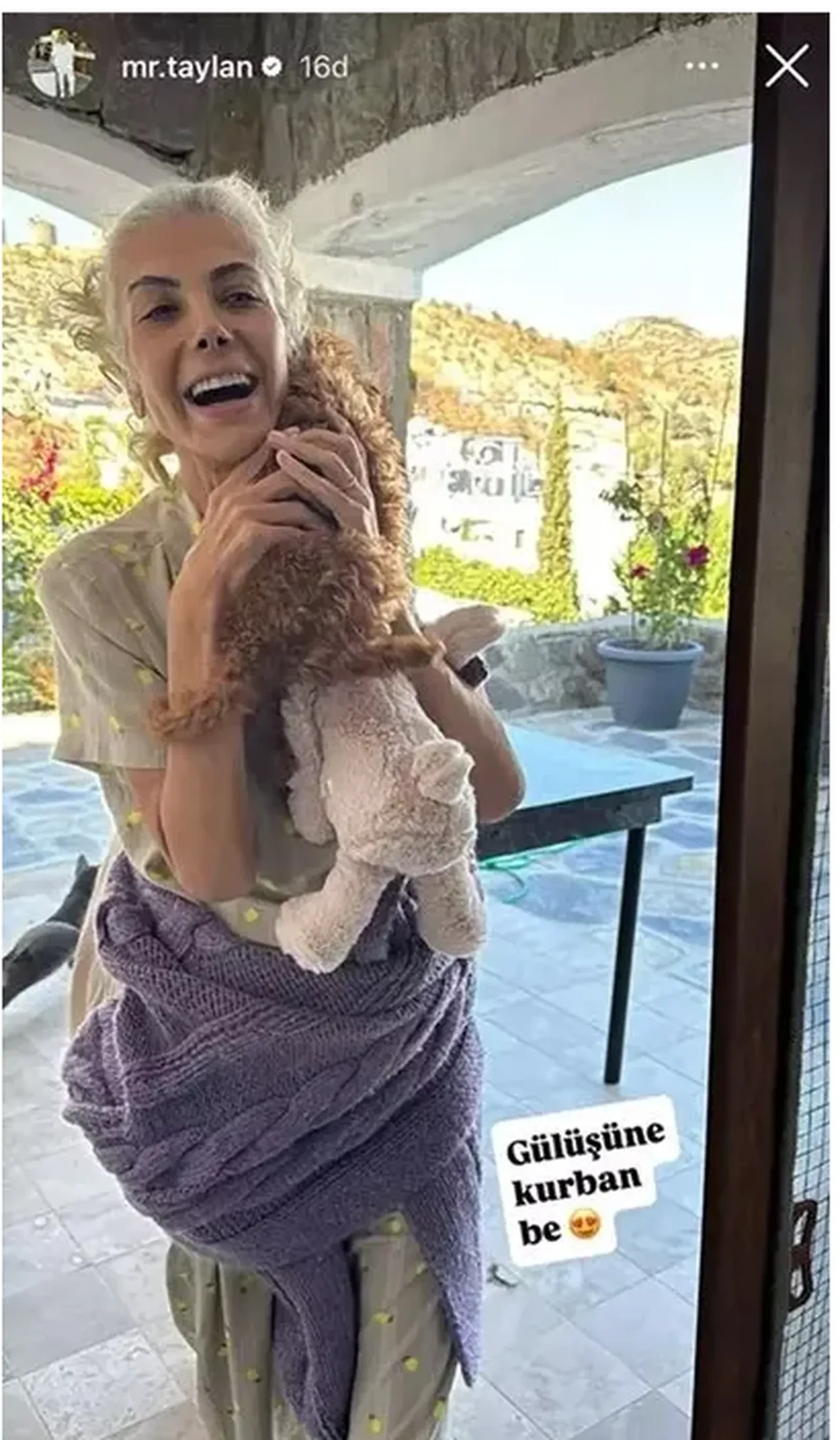Tanyeli'nin oğlu Taylan'dan duygusal paylaşım: Gülüşüne kurban be