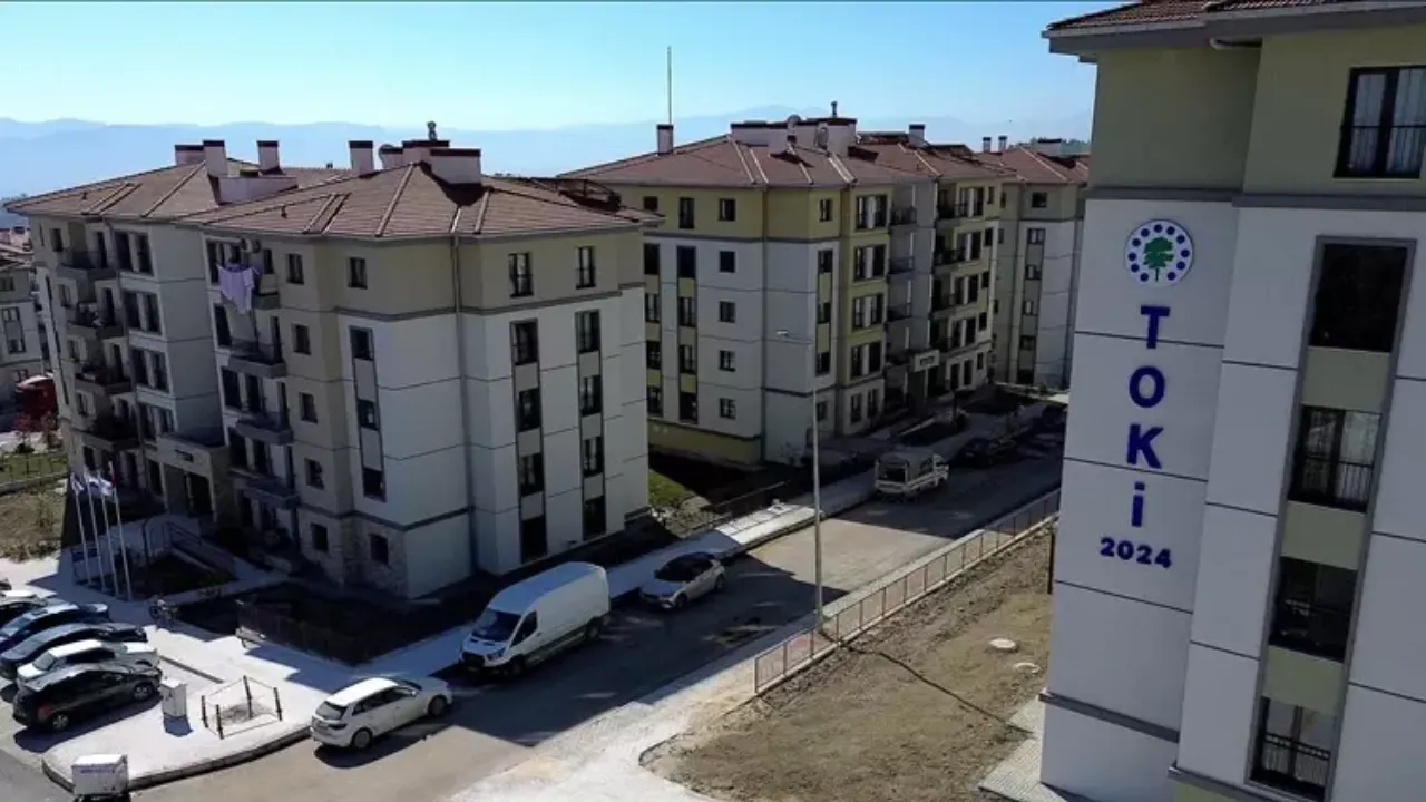 TOKİ açık artırma satışı ne zaman? 158 konut ve 350 iş yeri için iller belli oldu
