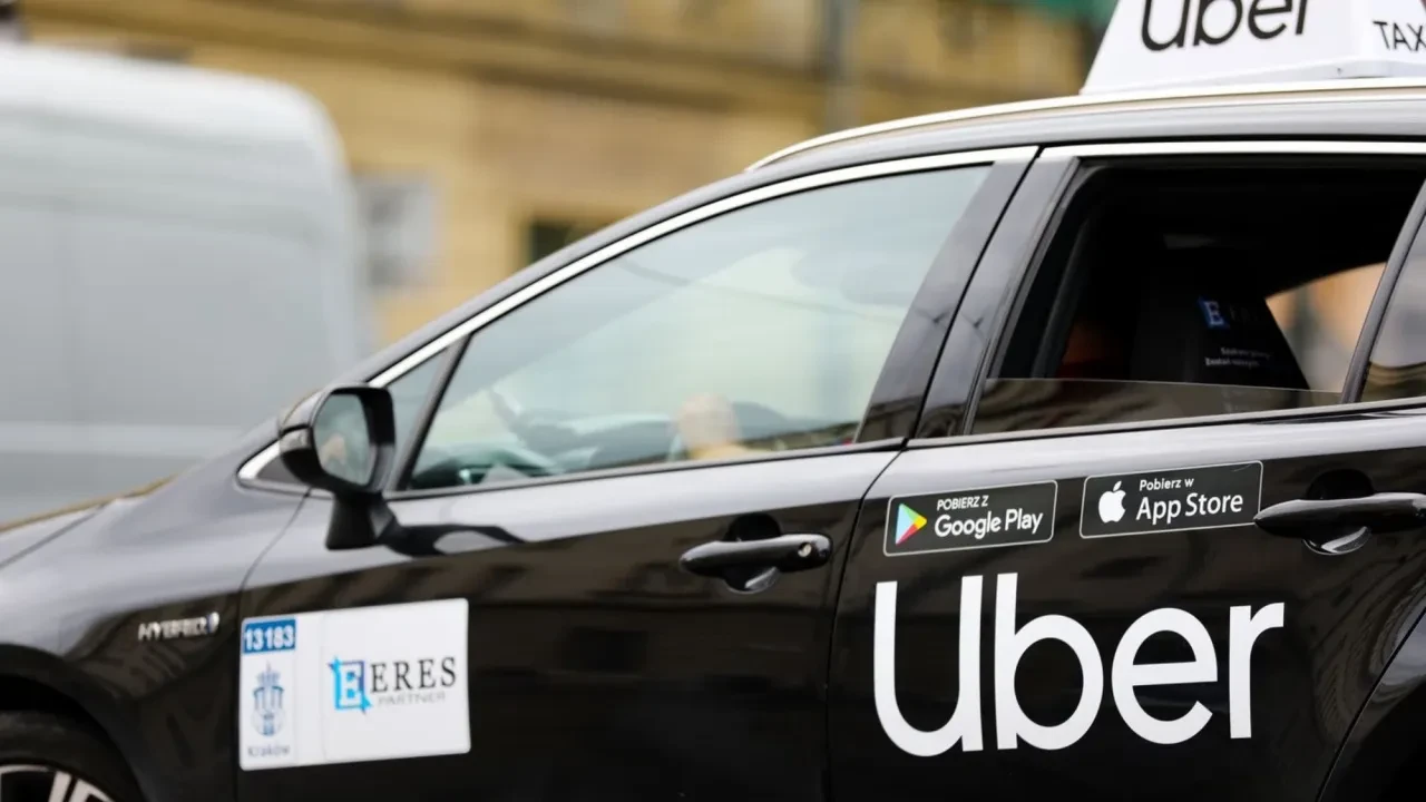 Uber ile Çinli Baidu sürücüsüz araçlar için el sıkıştı