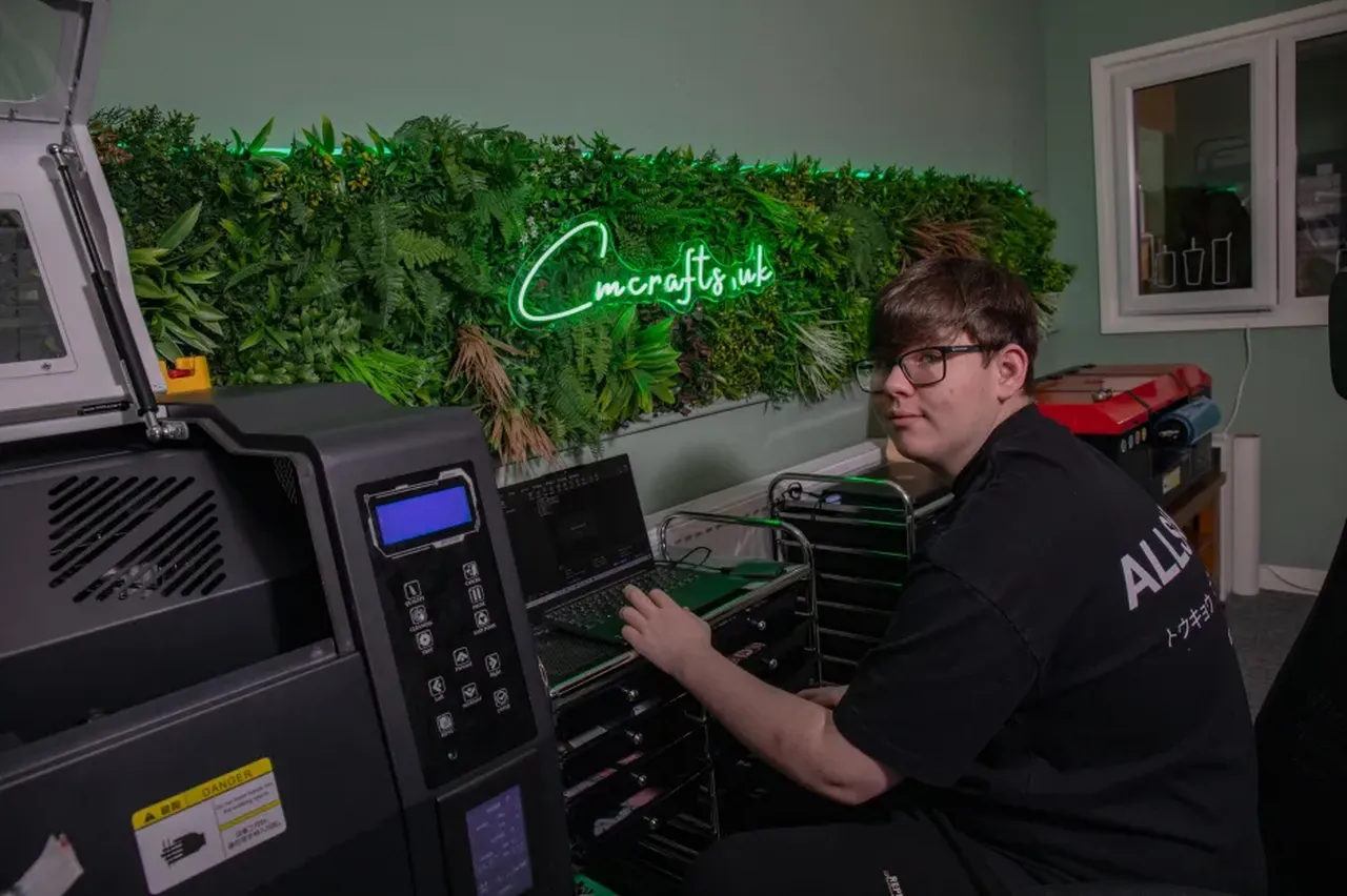 Annesi hediye etti, hobi olarak başladı şimdi aylık 800 bin TL kazanıyor