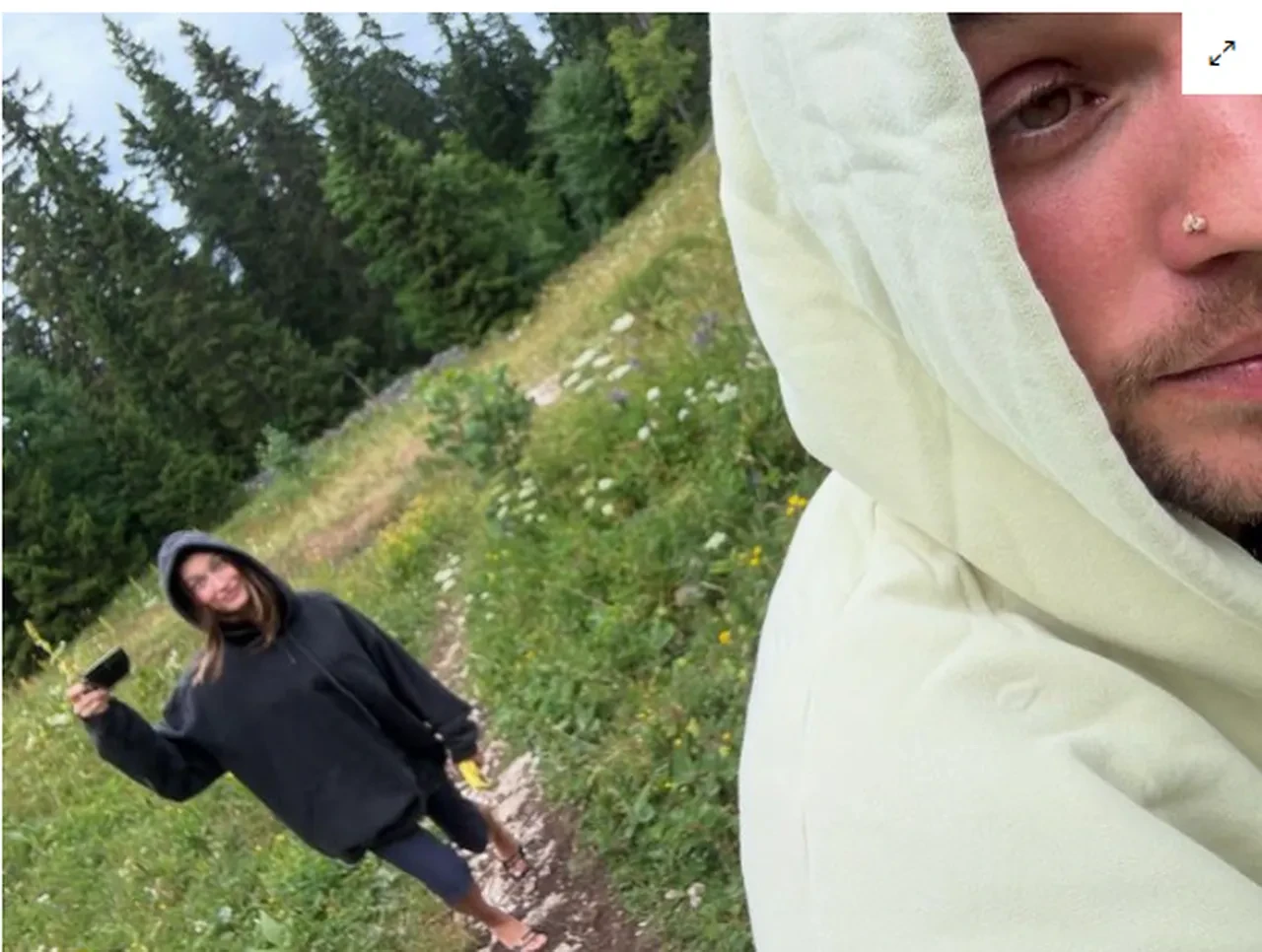 Boşanacakları iddia edilen Justin Bieber ile Hailey Bieber'dan mutluluk pozu