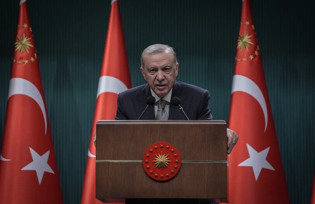 Cumhurbaşkanı Erdoğan duyurdu: Memurlara doğum izni düzenlemesi geliyor: Yarı zamanlı çalışabilecekler