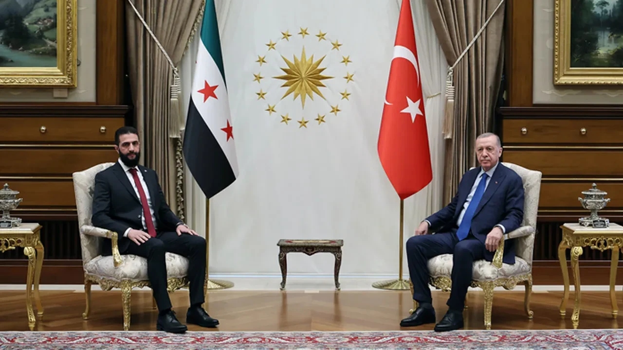 Cumhurbaşkanı Erdoğan'dan kritik temas! Ahmed Şara ile görüştü