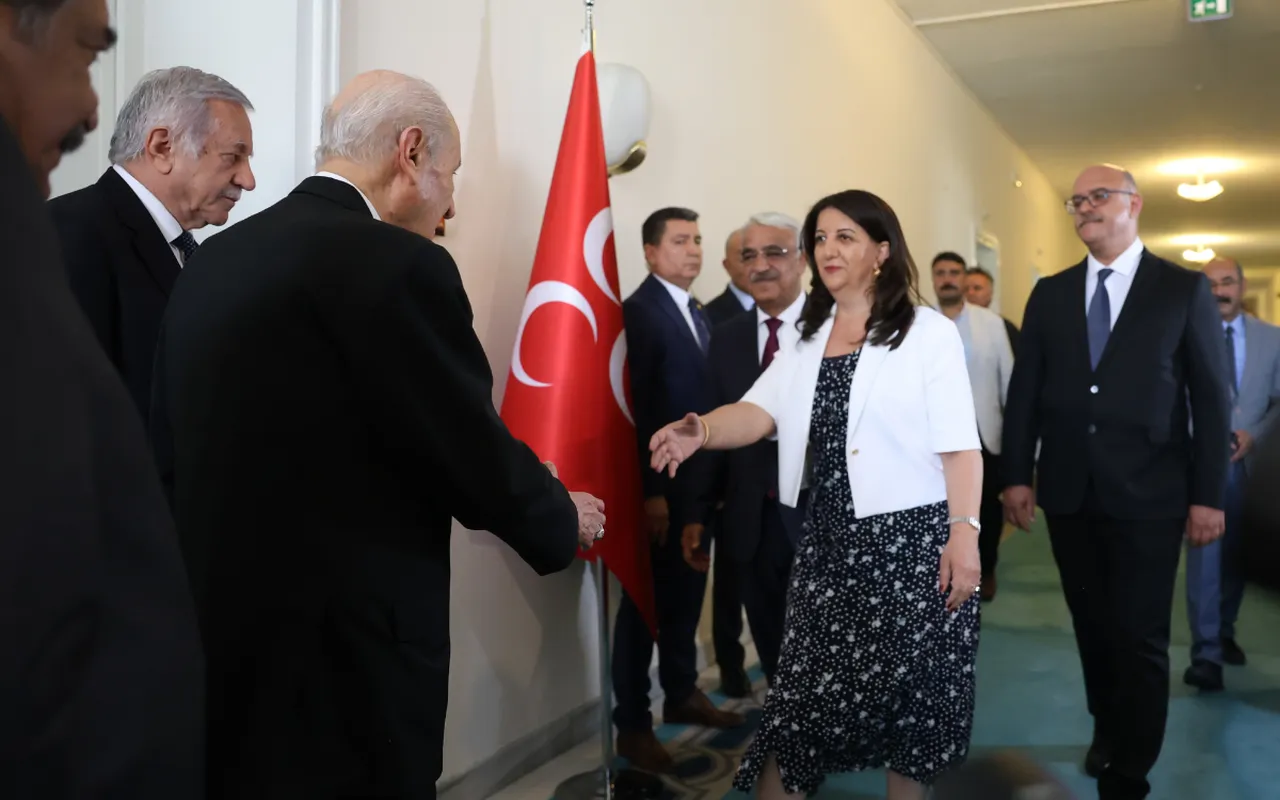 DEM Parti İmralı Heyeti Özgür Özel'i ziyaret etti!
