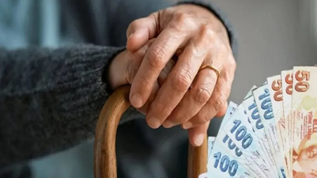 Emekli maaşlarına bloke konulabilecek! Kredi çekenler dikkat: Yargıtay'dan önemli karar