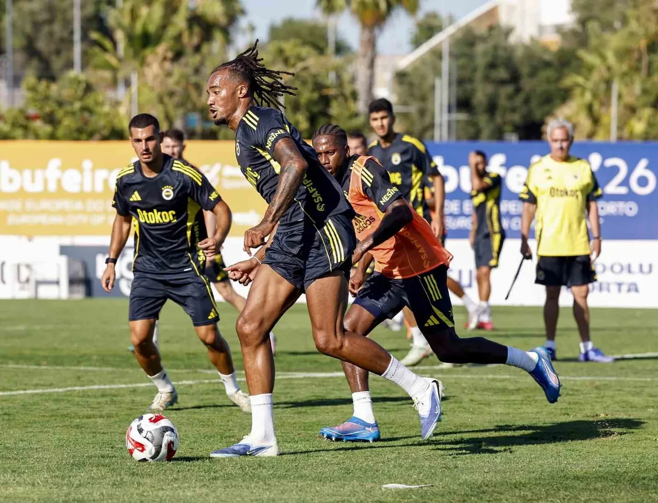 Fenerbahçe hazırlık maçı hangi kanalda? TV'den canlı yayınlanacak