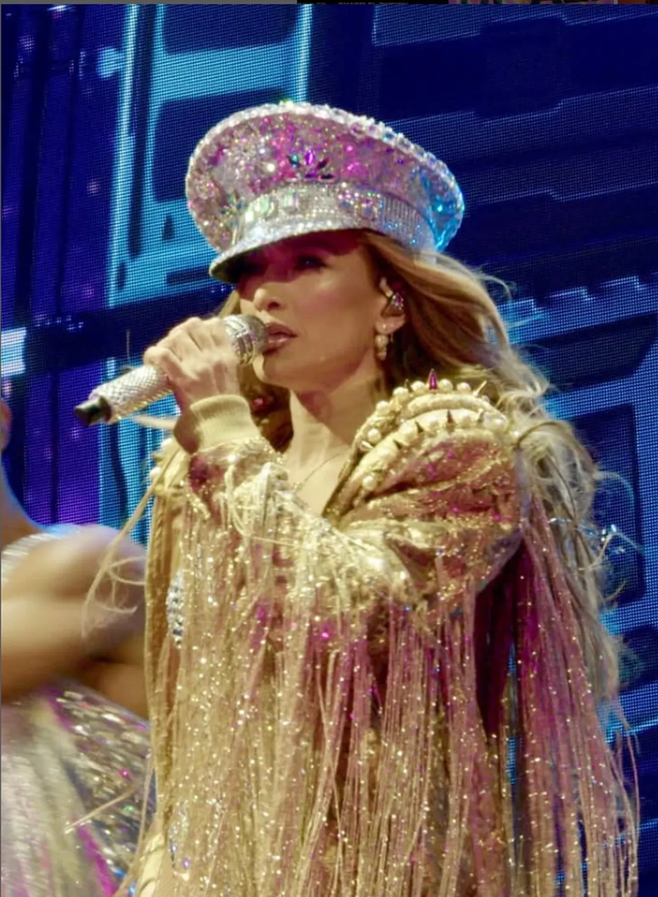 Jennifer Lopez sahnede gelen teklifle neye uğradığını şaşırdı! Cevabı eski eşine gönderme oldu